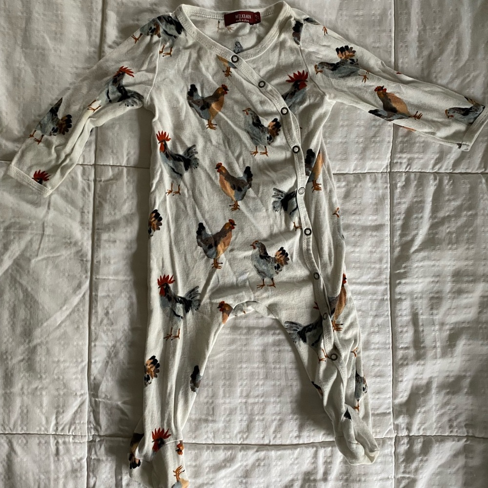 Milkbarn chicken snap footies